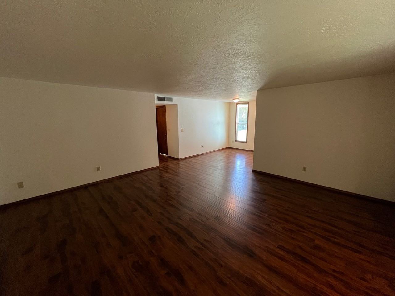 192 Marietta St Se - Photo 3 of 21