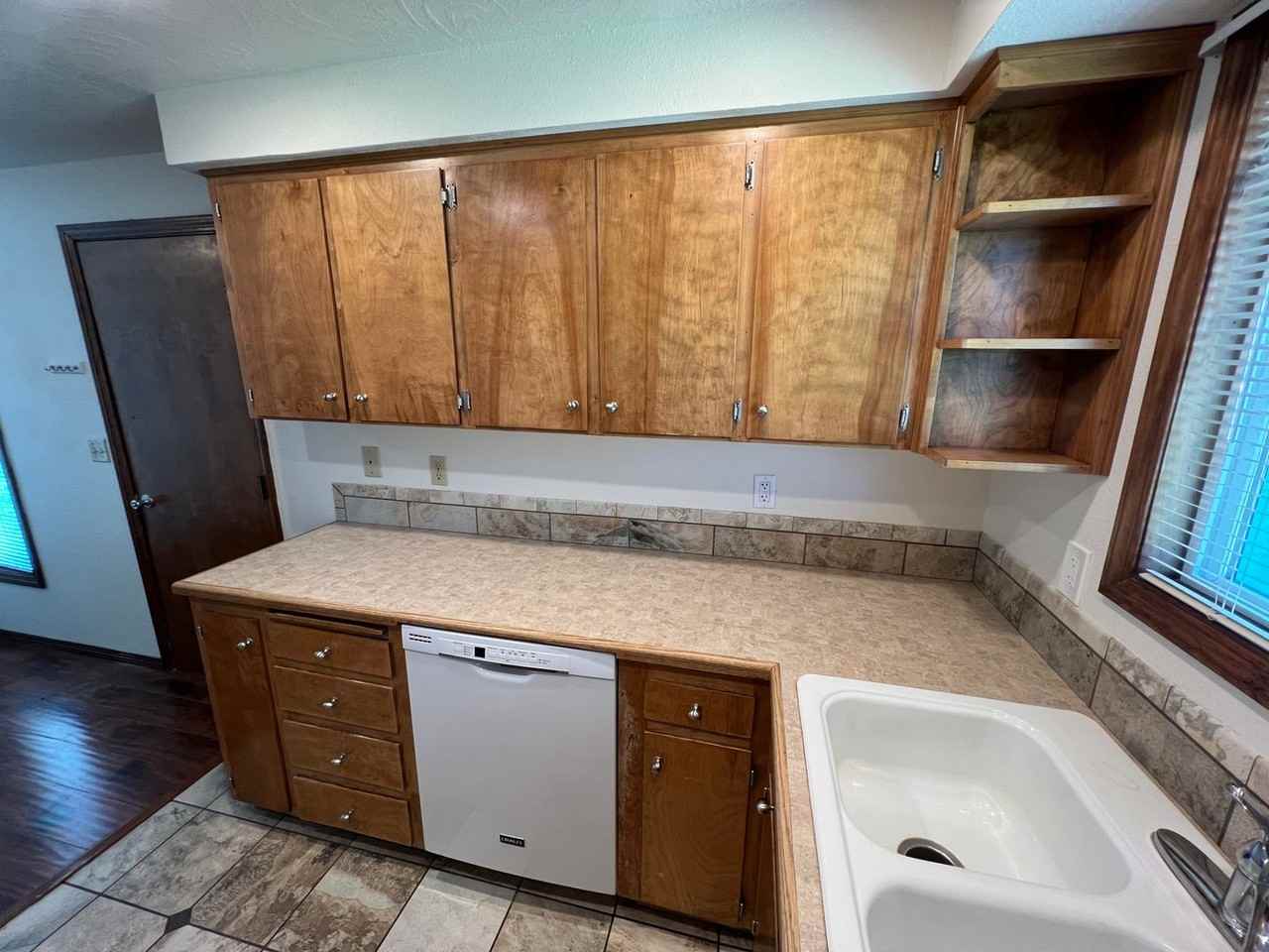 192 Marietta St Se - Photo 6 of 21