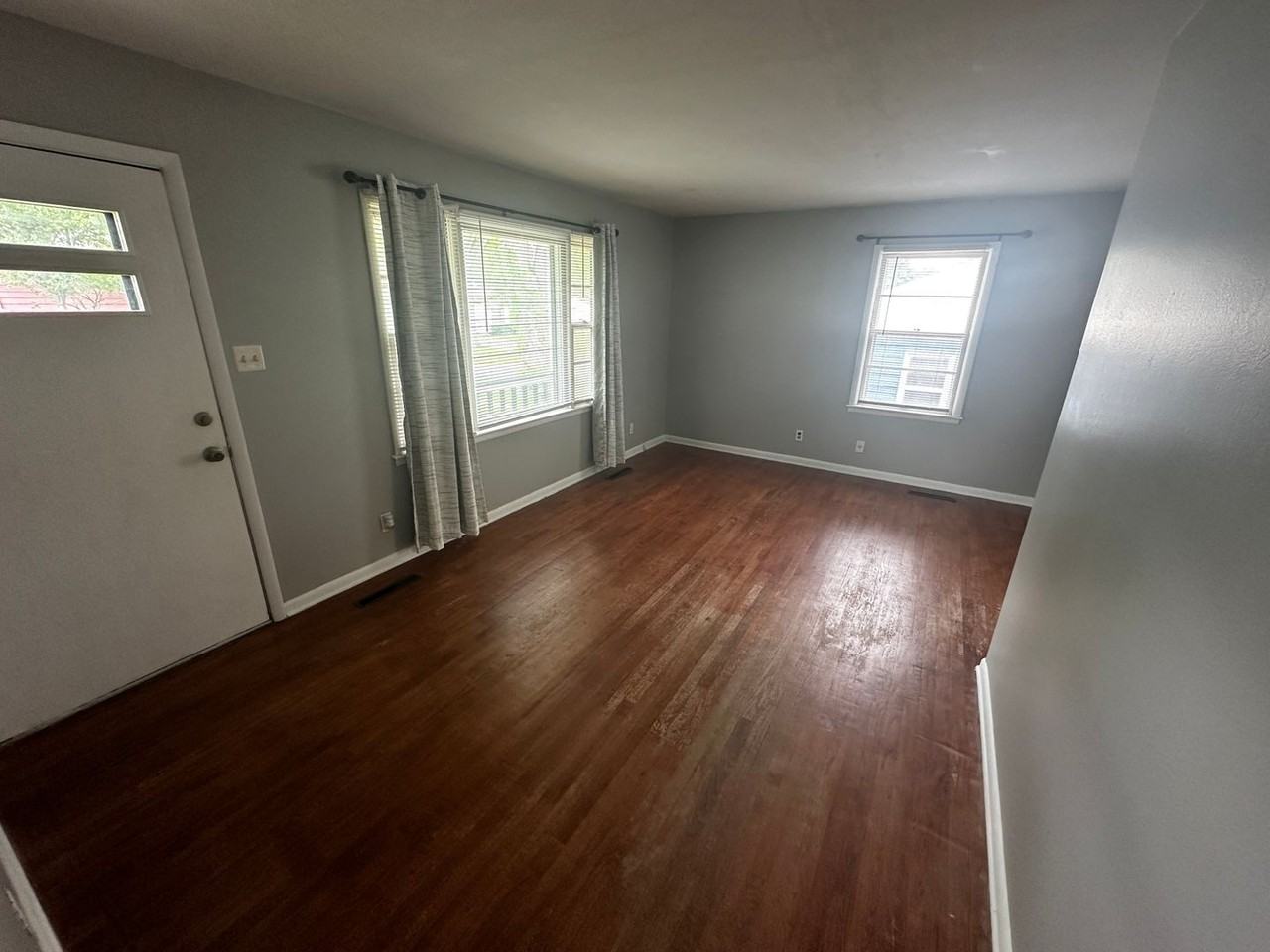 3404 Doniphan Ave - Photo 2 of 9
