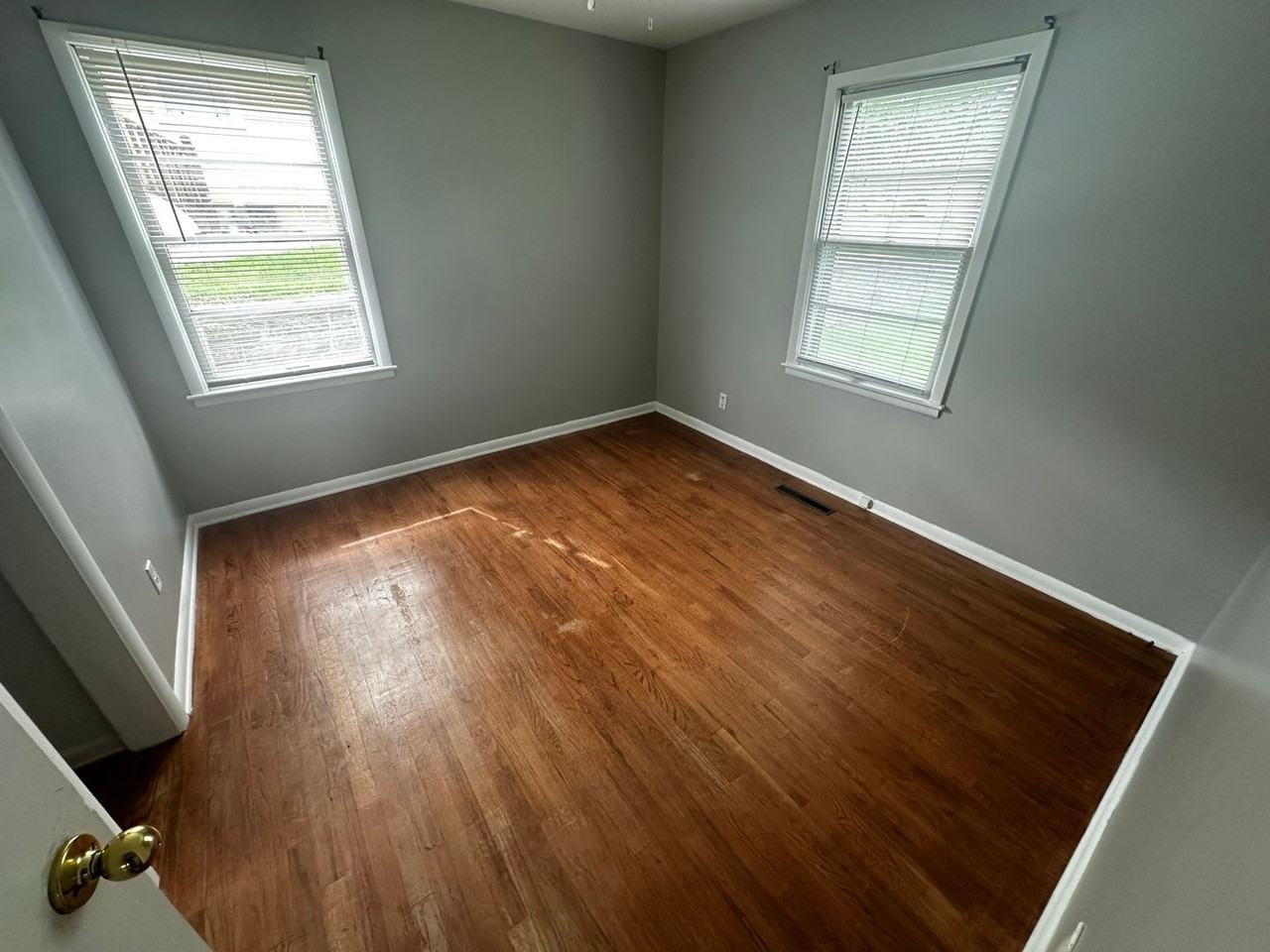 3404 Doniphan Ave - Photo 5 of 9