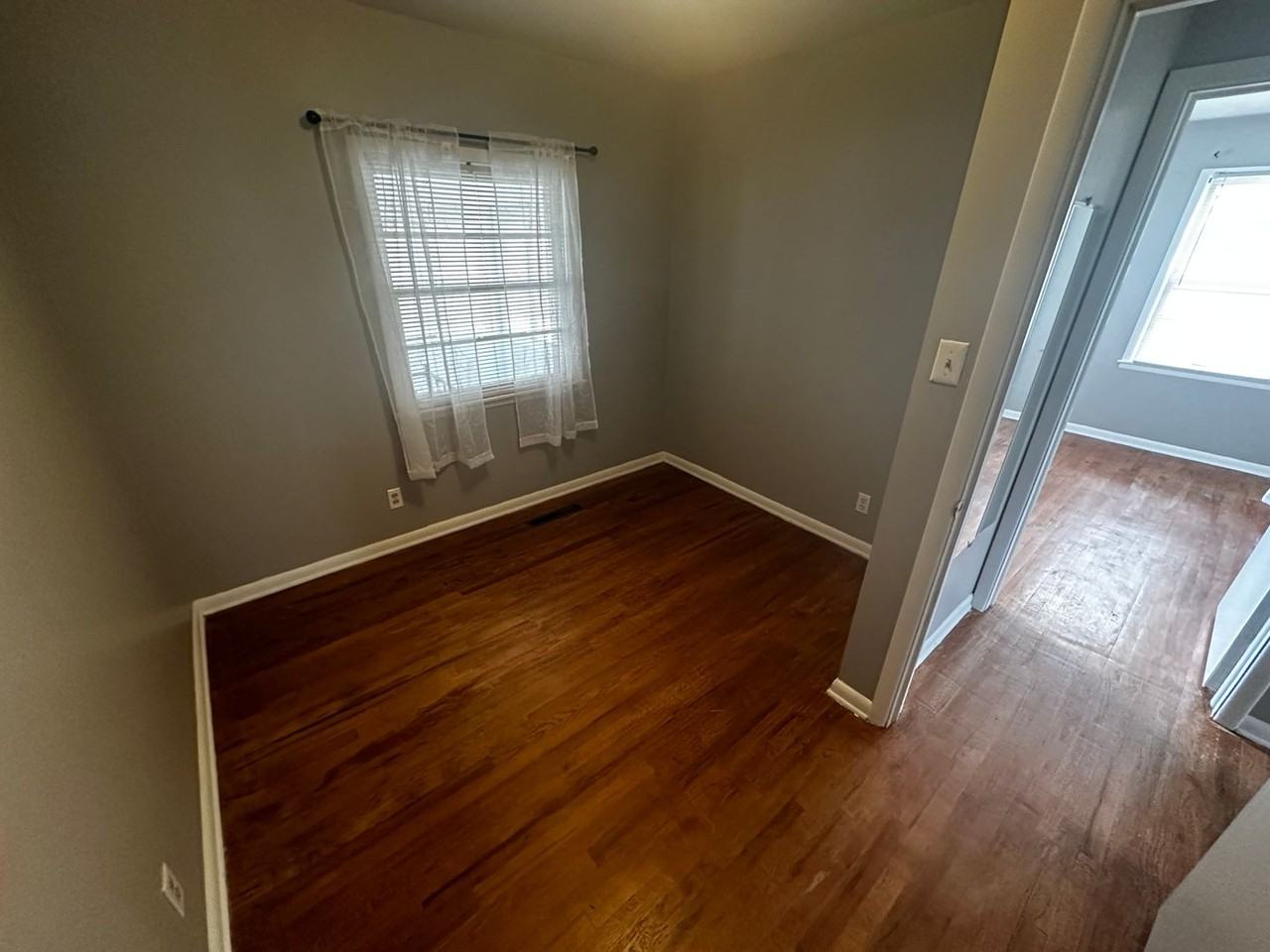 3404 Doniphan Ave - Photo 7 of 9