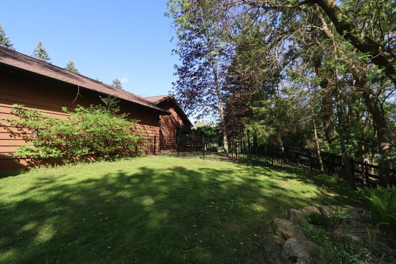 5081 Valley Heights Rd - Photo 5 of 40