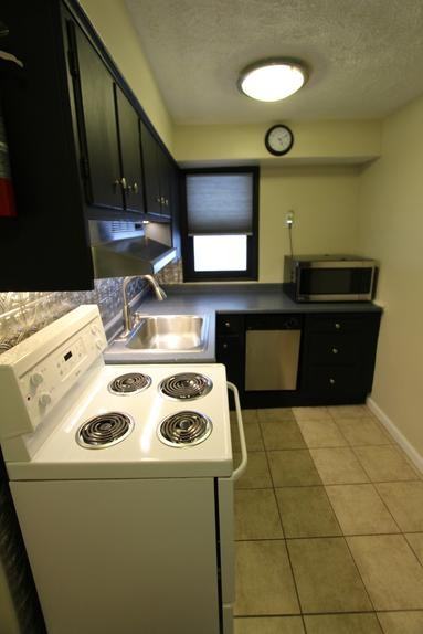 218 Alexander Ave #3 - Photo 3 of 29