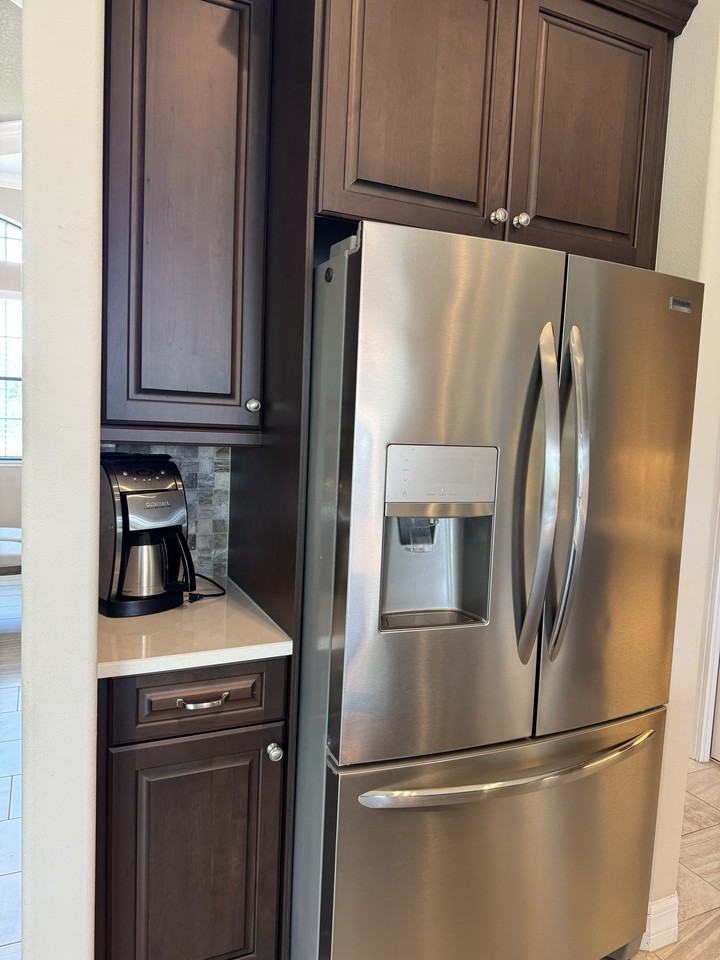 332 Coral St #NA - Photo 3 of 36