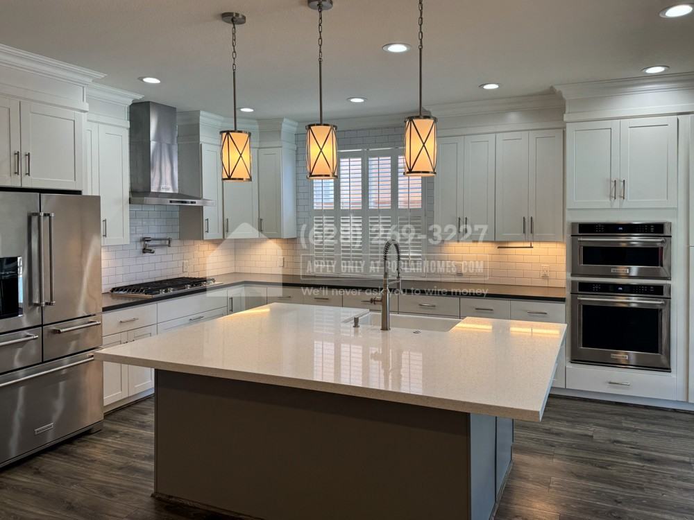 43041 Manchester Ct - Photo 3 of 34