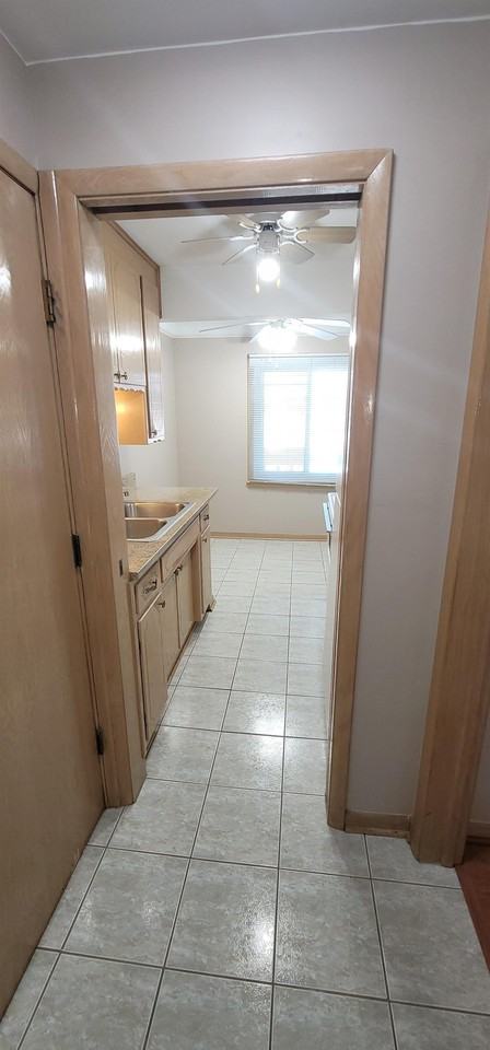 9600 Komensky - Photo 4 of 14