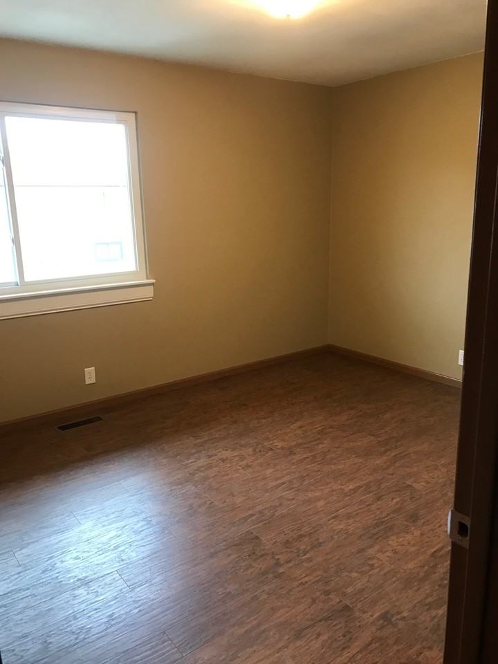 26 Sarpy Rd - Photo 3 of 24