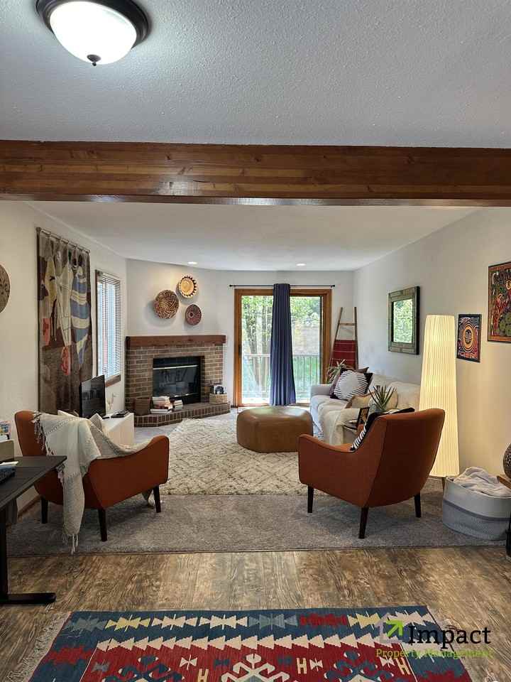 2510 Plumtree Grv #1 - Photo 2 of 28