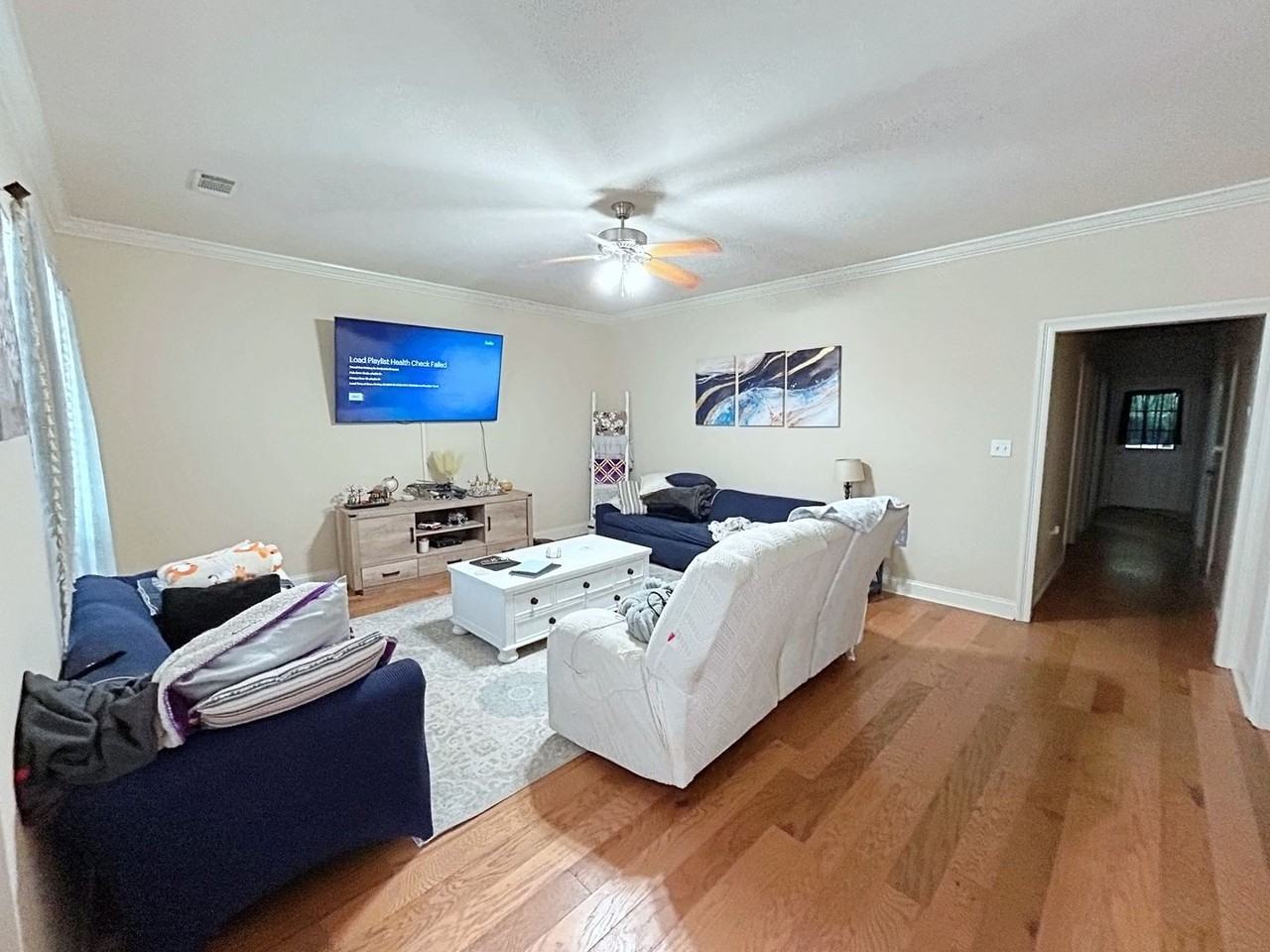 3926 Northshore Ave - Photo 2 of 29