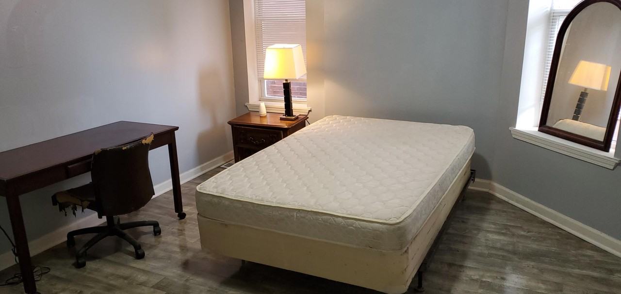 5070 Enright Ave - Photo 2 of 4