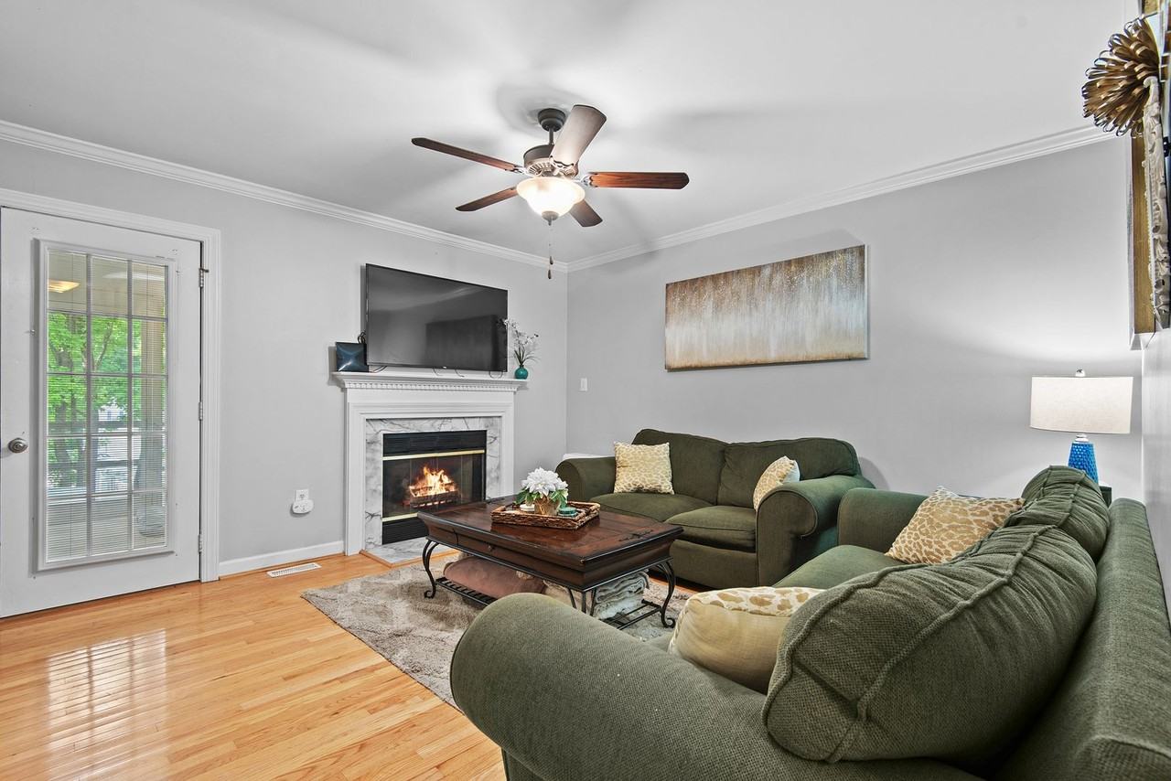 2803 Sterling Park Dr - Photo 3 of 19