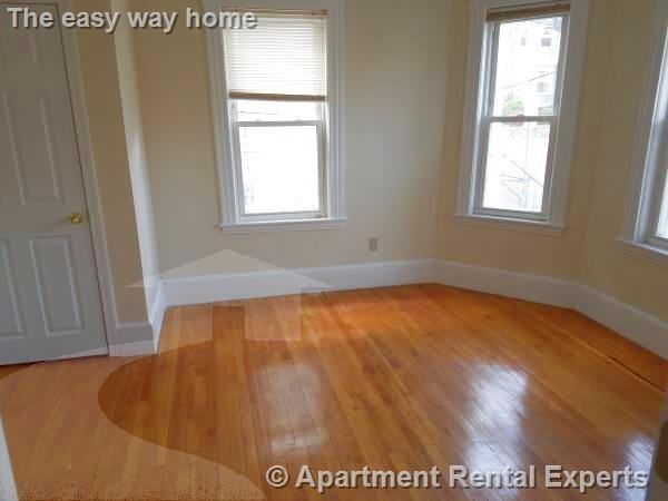 125 Hillsdale Rd #1 - Photo 3 of 8