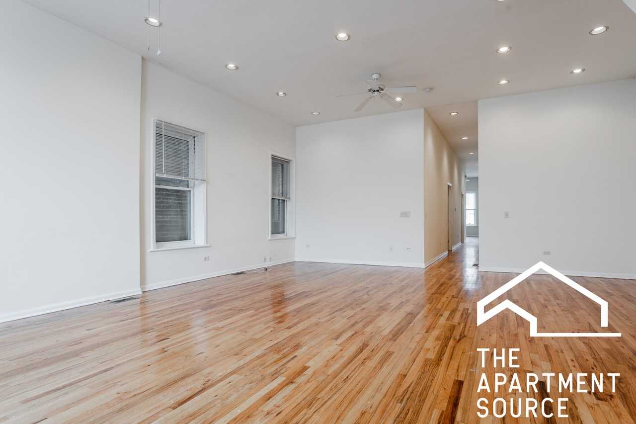 2454 N Southport Ave #1F - Photo 4 of 18