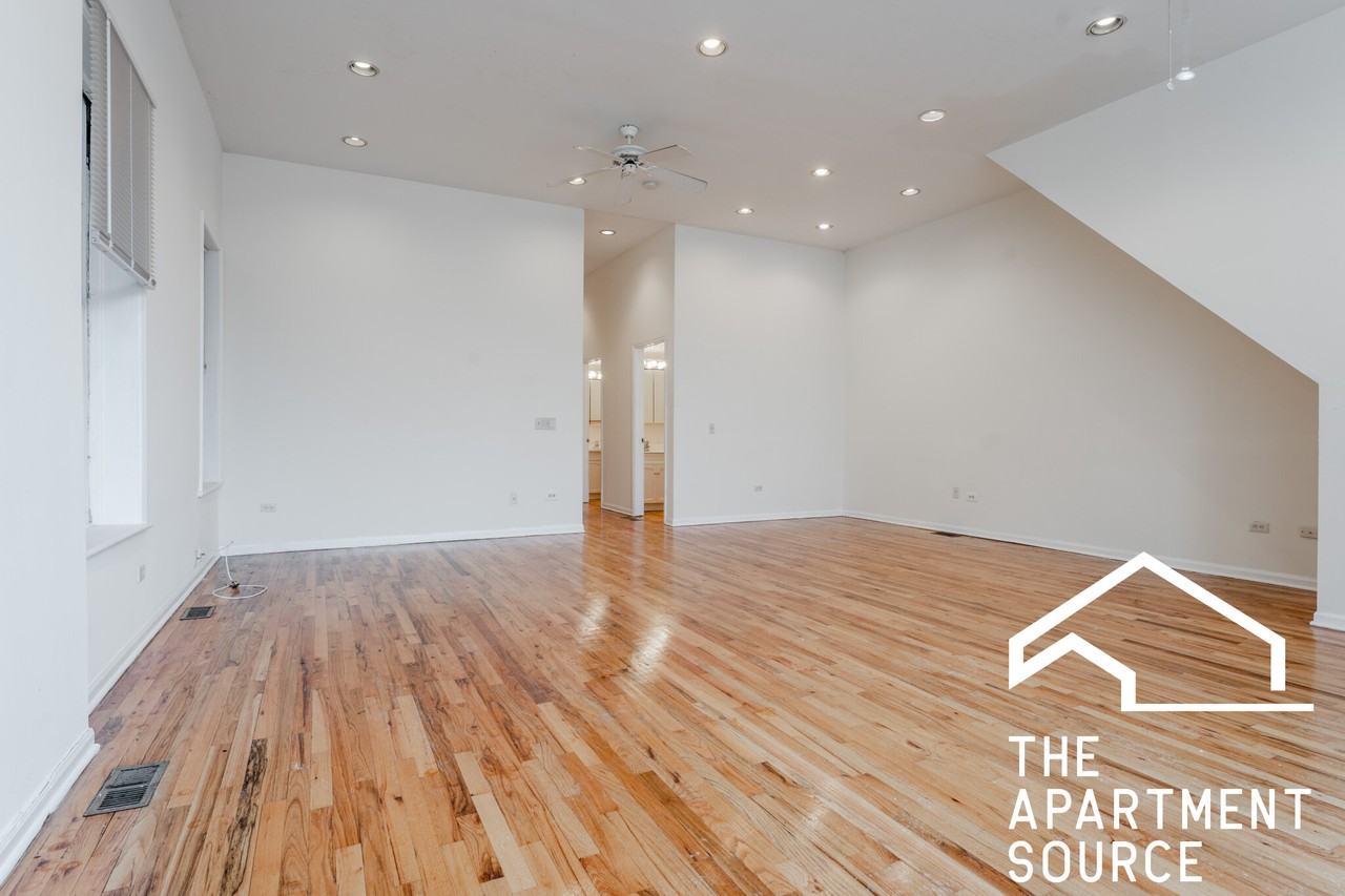 2454 N Southport Ave #1F - Photo 5 of 18