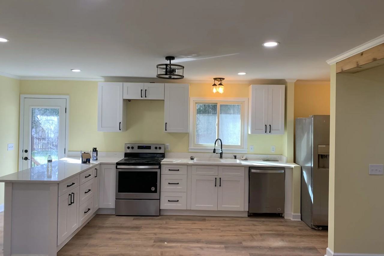 1024 Circle Rd - Photo 2 of 4