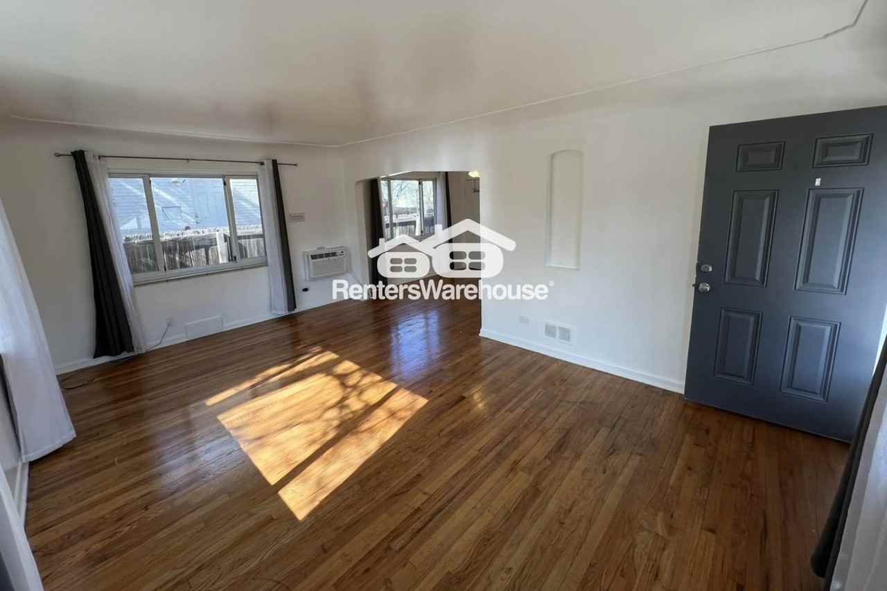 340 S Alcott St Unit A - Photo 2 of 14