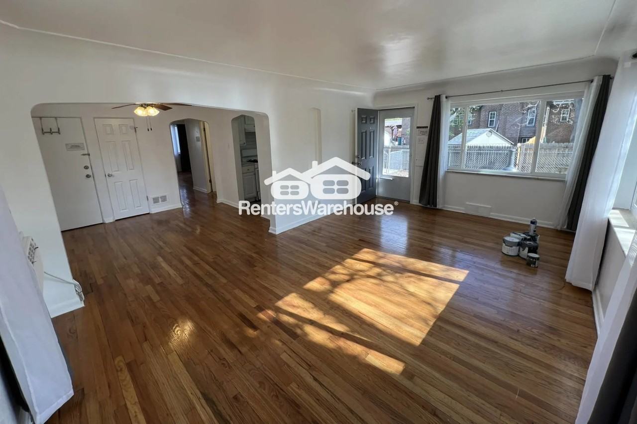 340 S Alcott St Unit A - Photo 3 of 14