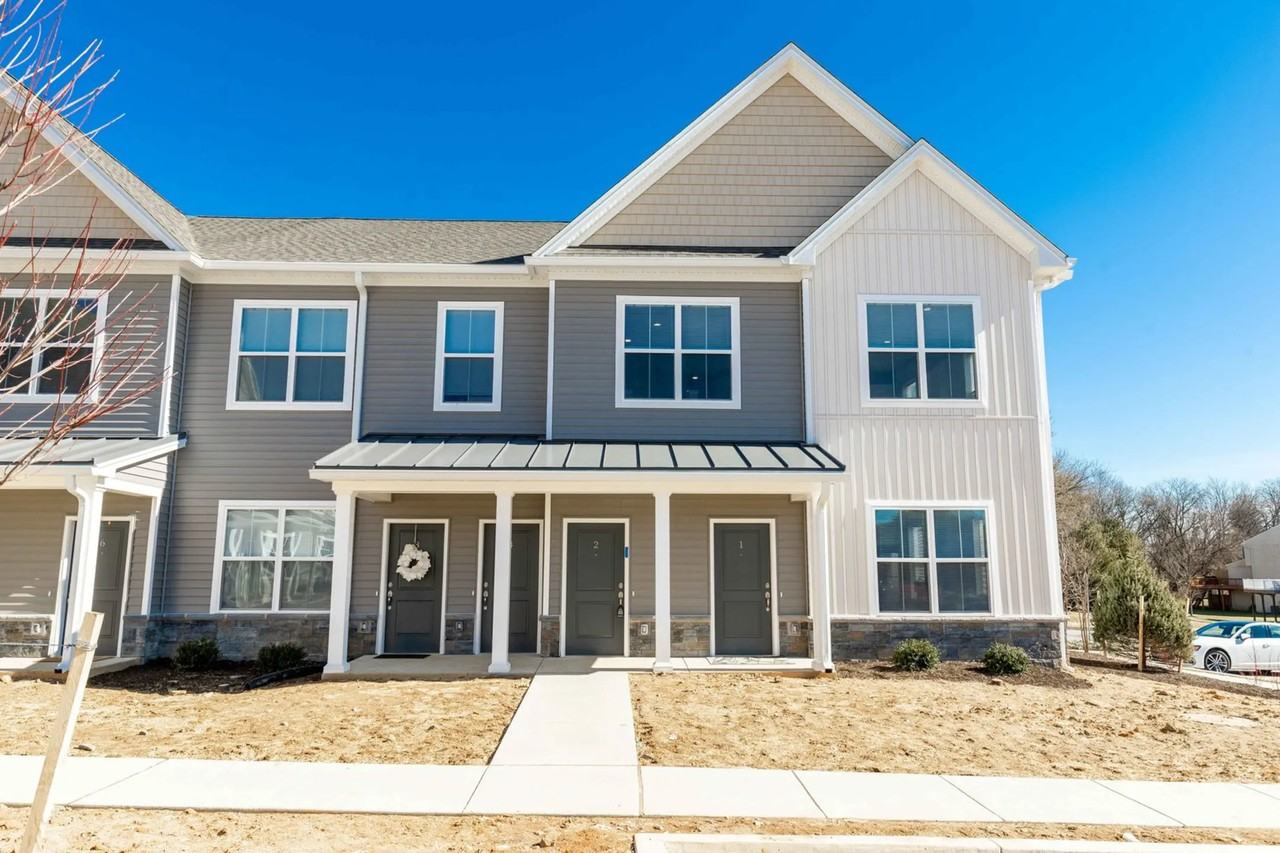 20 Wildflower Ln - Photo 2 of 15