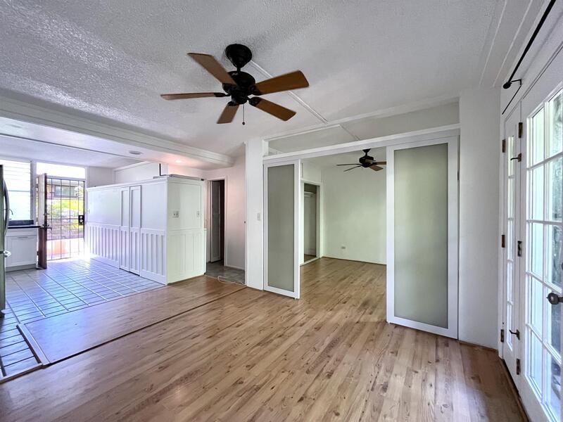 1422 Heulu St #B205 - Photo 2 of 8