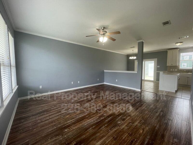 1021 N Janice Ave - Photo 2 of 18