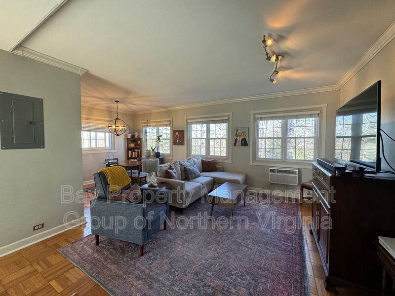 3462 Martha Custis Dr - Photo 3 of 29