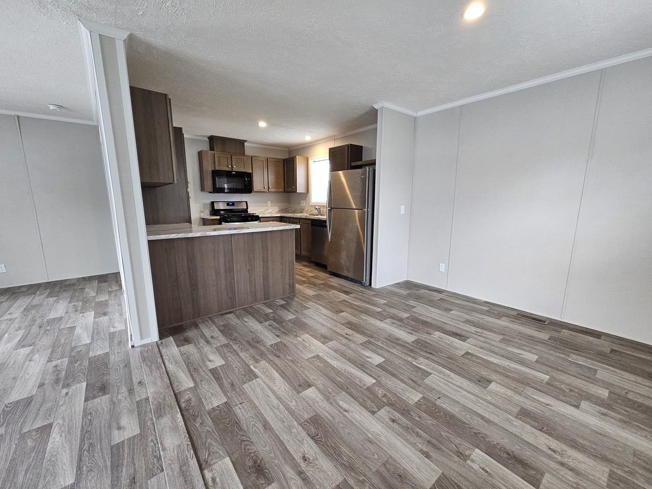 9765 Marina Cir #291 - Photo 2 of 11