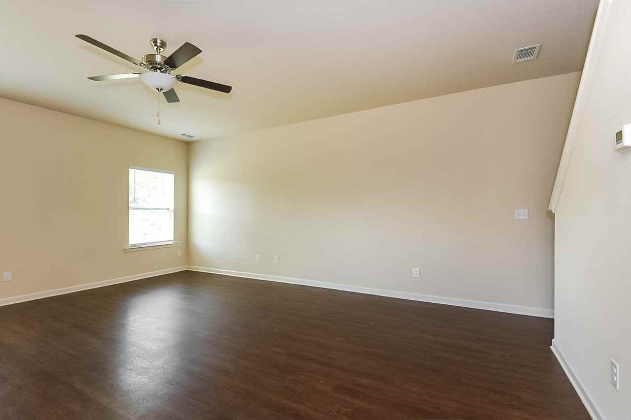 154 Innis Brook Cir - Photo 3 of 28