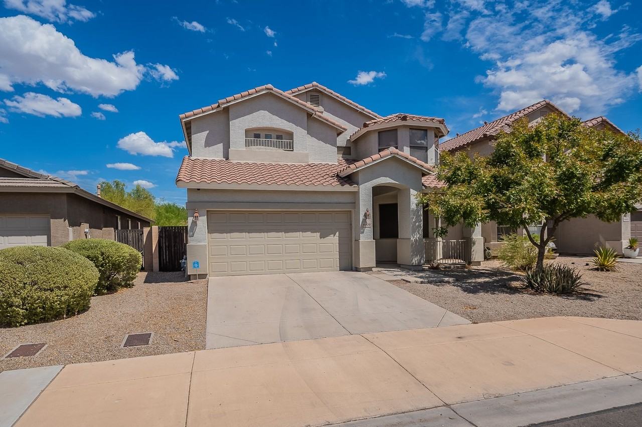 6609 S 57th Ave - Photo 3 of 40