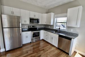featured image of 9 Dehon St #3