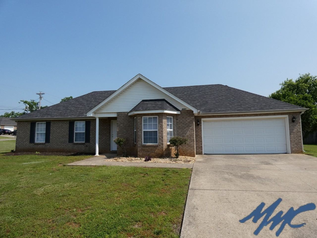 8001 Minehead Dr - Photo 2 of 25