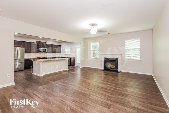 547 Winder Trl - Photo 2 of 16