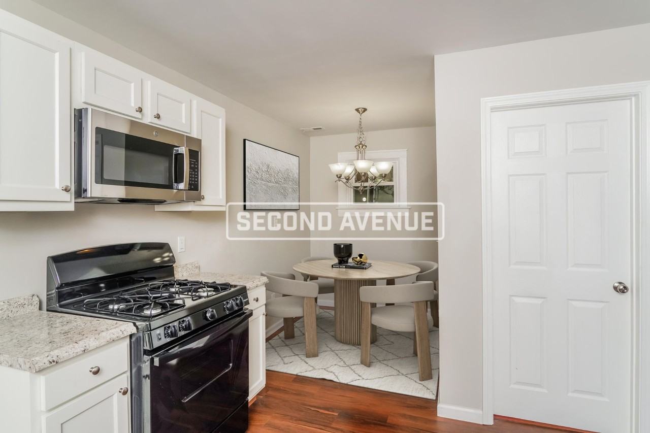 3030 Greenwood Ave - Photo 4 of 21