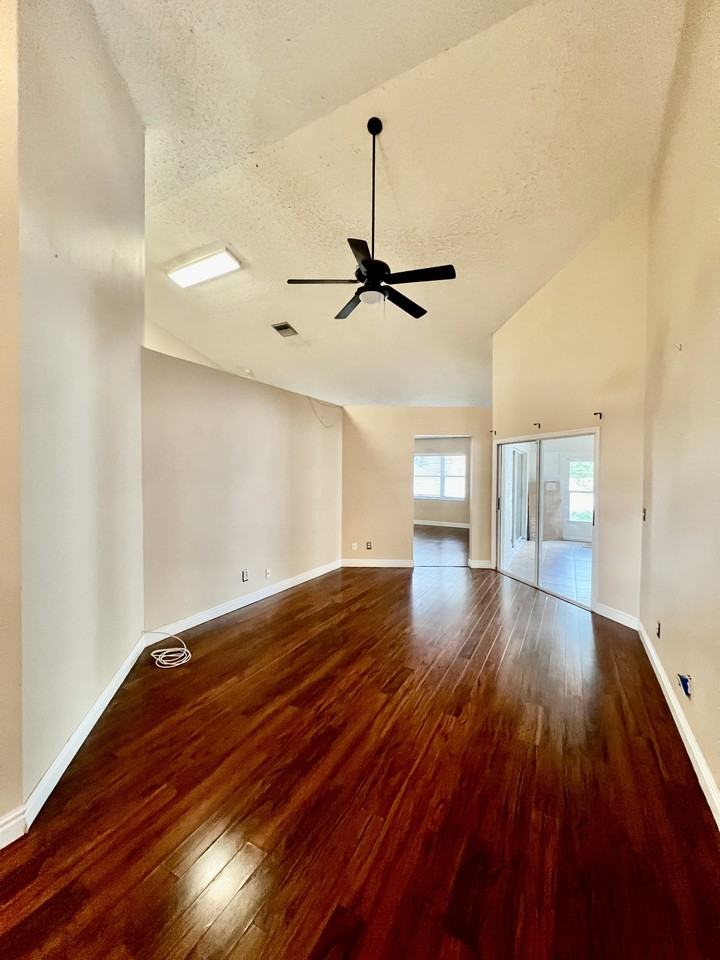 2413 Needham Dr - Photo 3 of 30