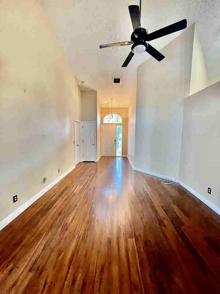 2413 Needham Dr - Photo 4 of 30
