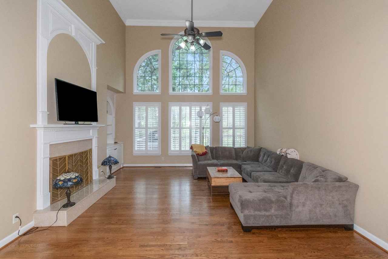 1450 Hillcrest Hts - Photo 2 of 16