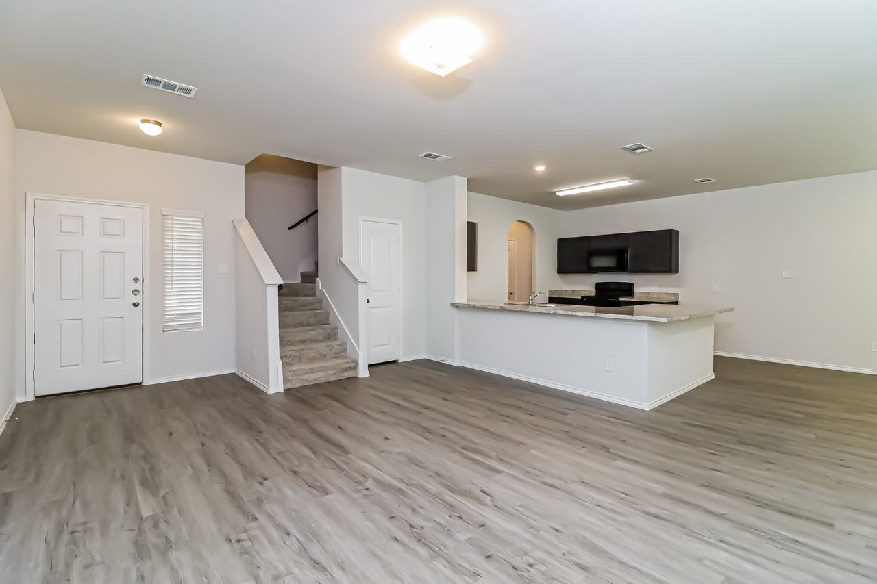 1425 Cactus Grove Way - Photo 2 of 15