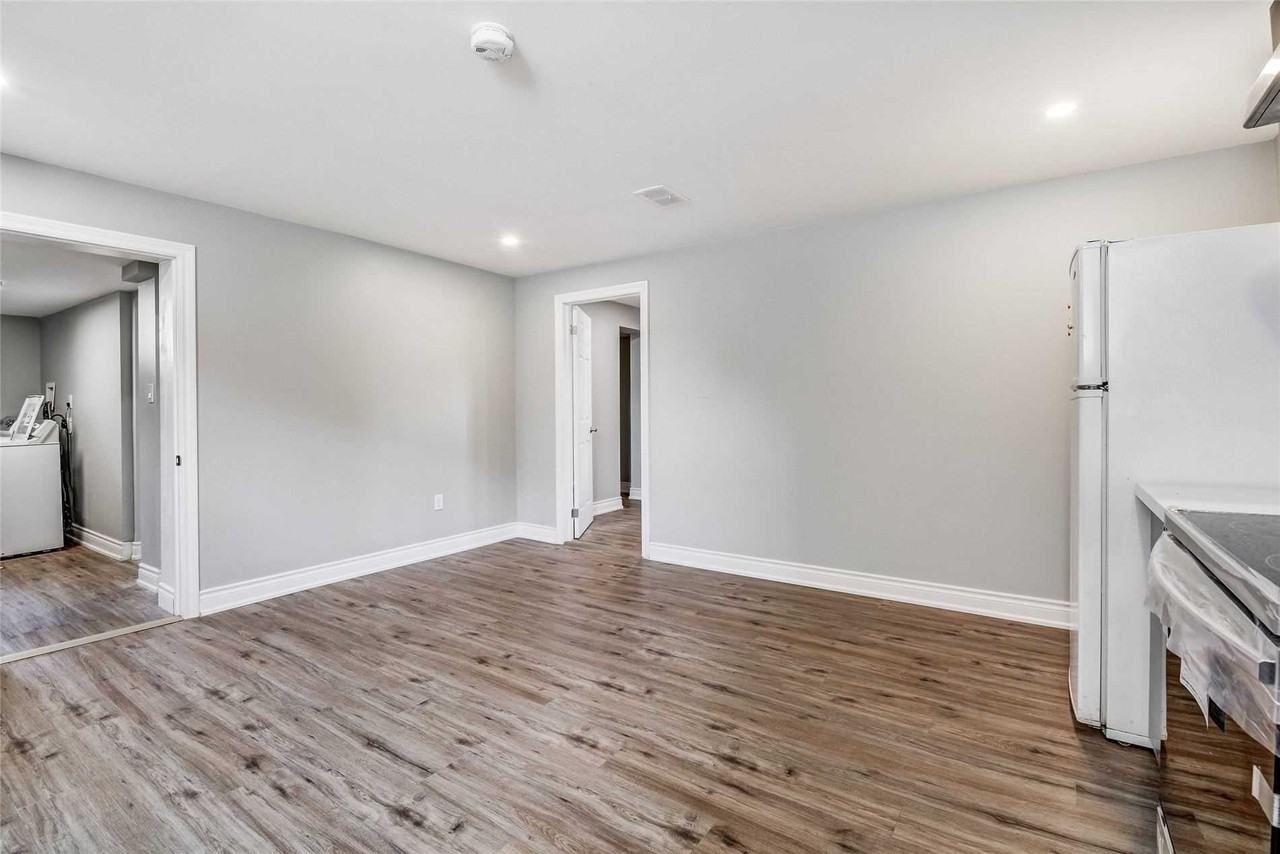 1644 Keele Street - Photo 7 of 8