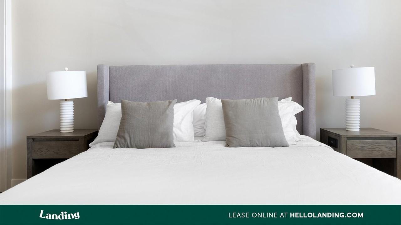 1222 W Madison St - Photo 3 of 50