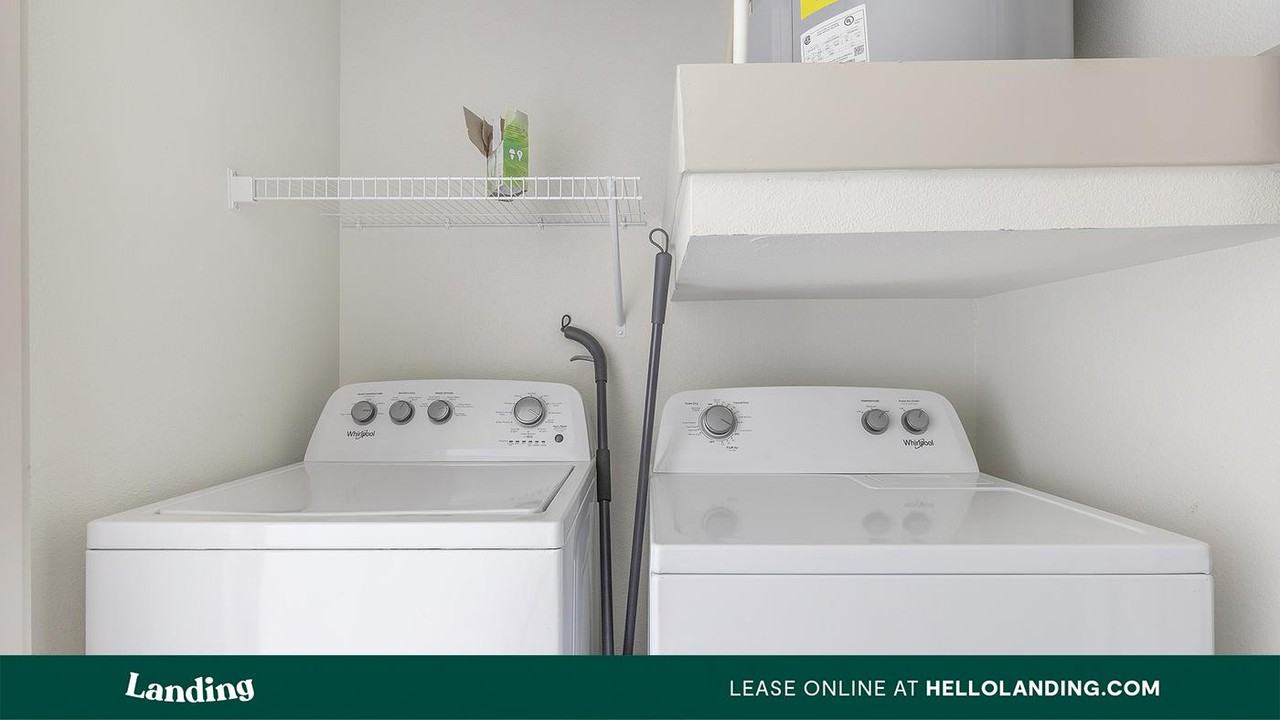 3383 Cedarplaza Ln - Photo 5 of 50