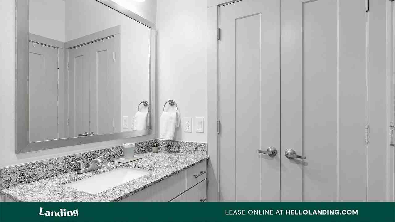 3383 Cedarplaza Ln - Photo 7 of 50