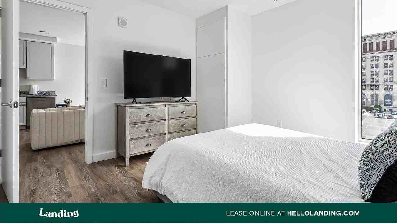 Exchange - Photo 6 of 50