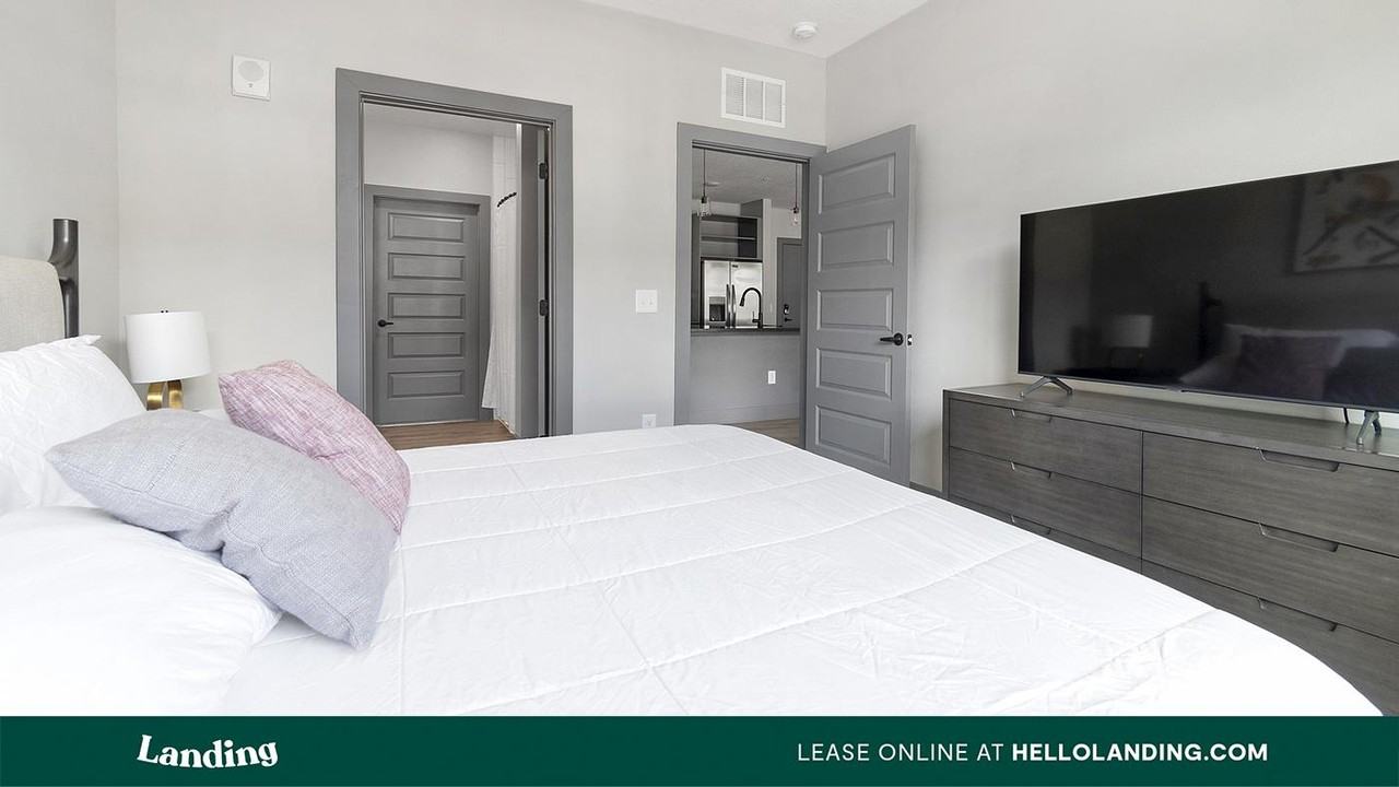 14041 Hyatt Rd - Photo 4 of 50