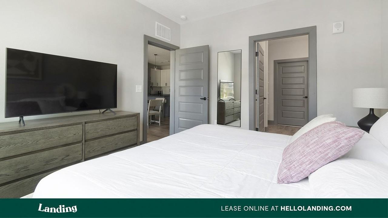 14041 Hyatt Rd - Photo 6 of 50