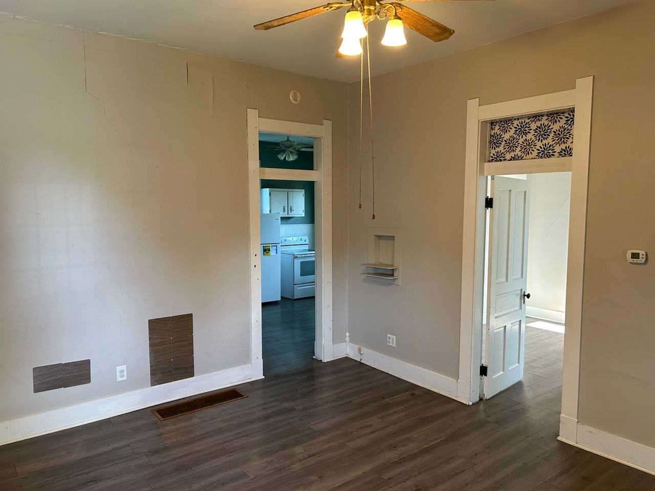 119 N Walnut St - Photo 3 of 16