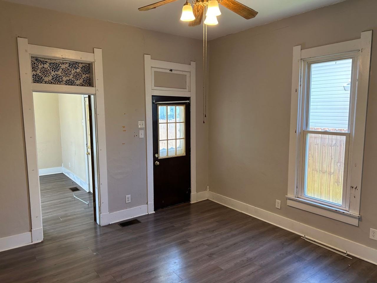 119 N Walnut St - Photo 4 of 16
