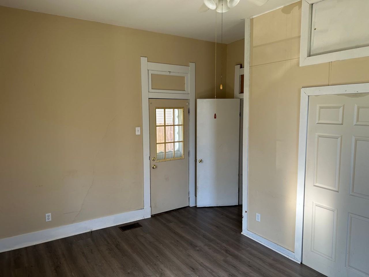 119 N Walnut St - Photo 6 of 16