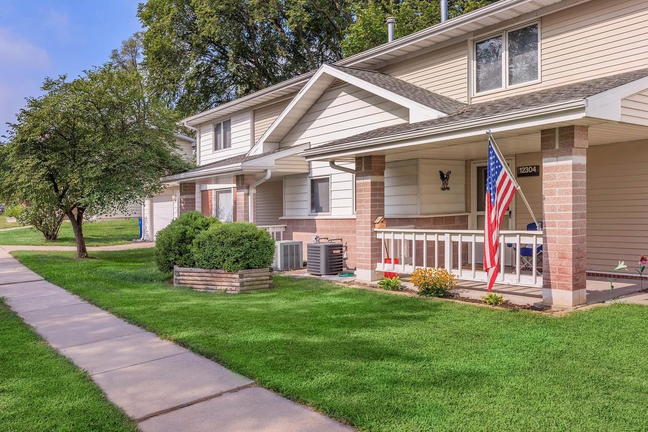 Rising View (Offutt Military Housing) - Photo 4 of 49