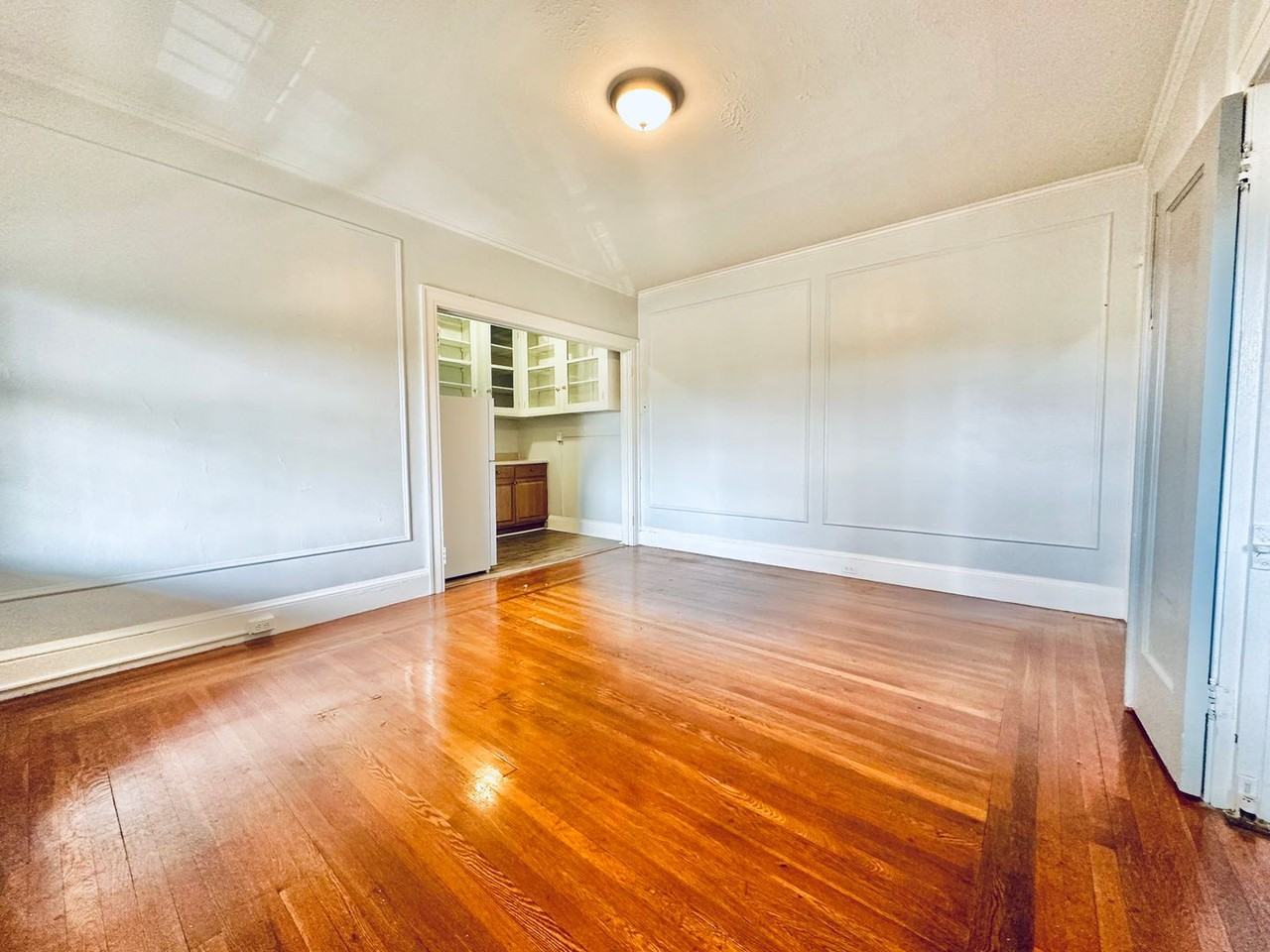 1447 Chapel Street - Photo 5 of 20