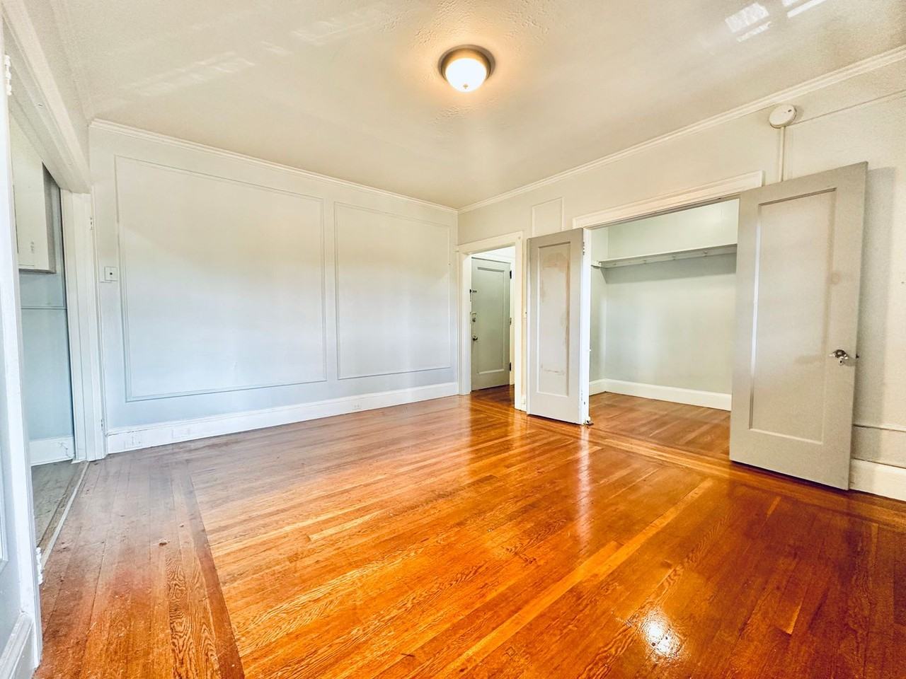 1447 Chapel Street - Photo 6 of 20