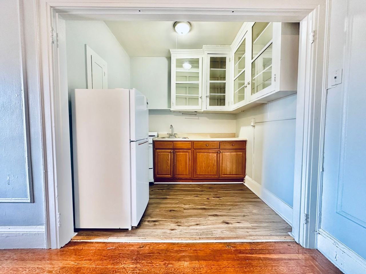 1447 Chapel Street - Photo 7 of 20